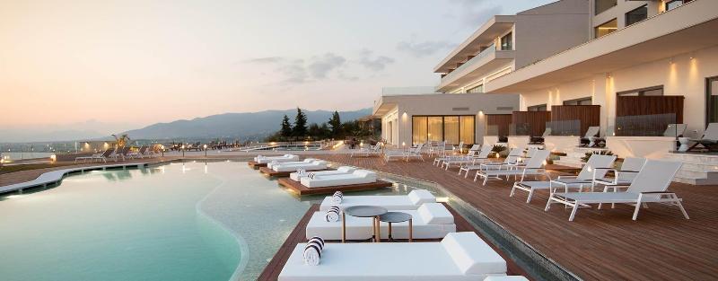 Messinian Icon Hotel & Suites カラマタ エクステリア 写真